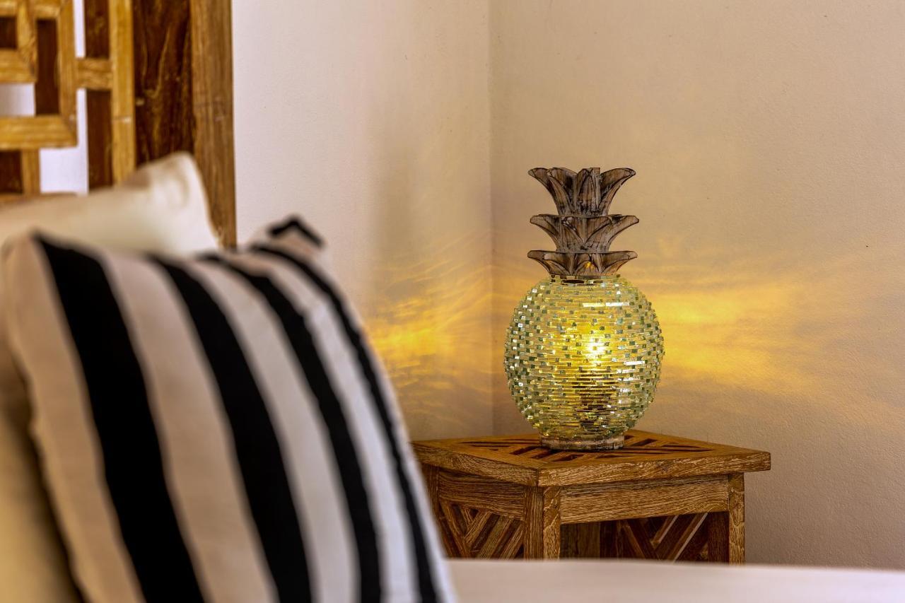 Pineapple House Manzanillo Villa Exterior photo